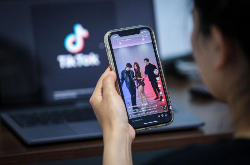 Xem lướt v&agrave; quy luật 3 gi&acirc;y đầu ti&ecirc;n