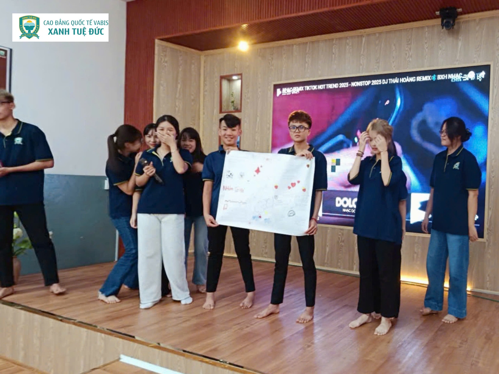 Nhấn để thay ảnh hoạt động từ máy tính Coaching 1-1